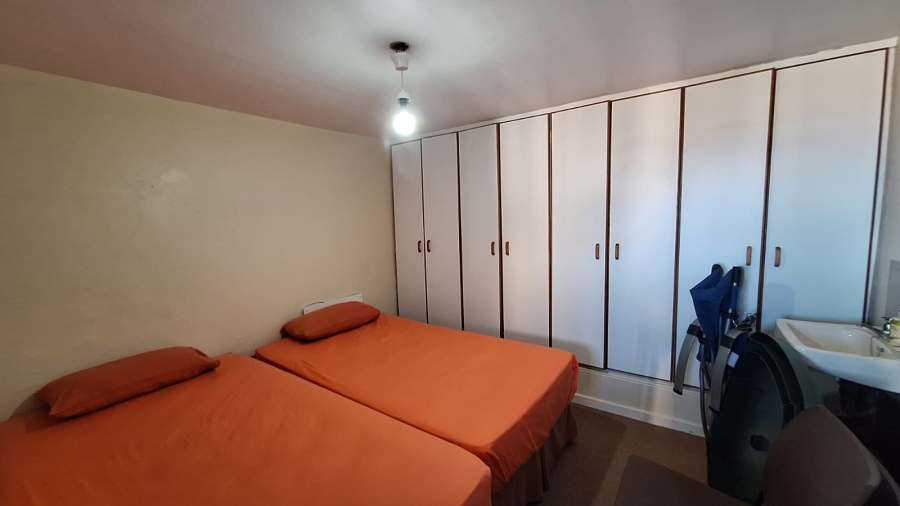 5 Bedroom Property for Sale in Stilbaai Wes Western Cape